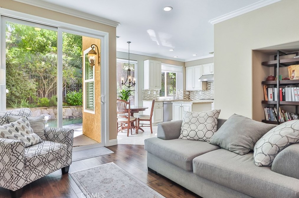 358 Anzio Way, Calabasas CA  91377-4851 exterior