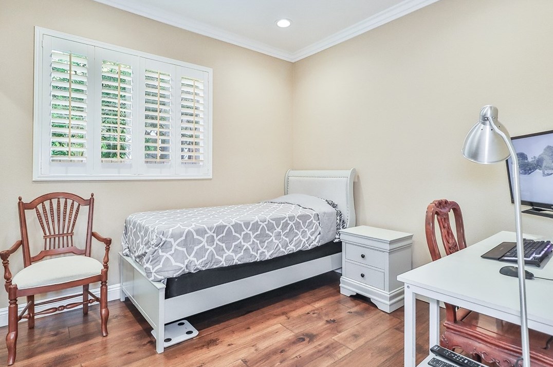 358 Anzio Way, Calabasas CA  91377-4851 exterior