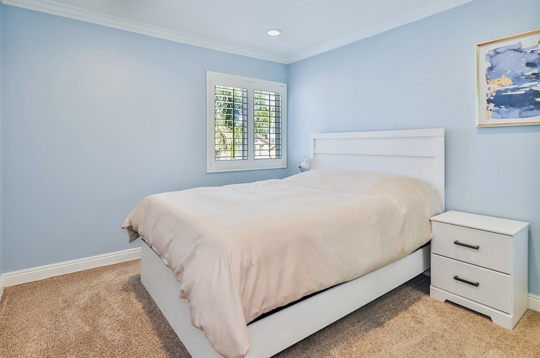 358 Anzio Way, Calabasas CA  91377-4851 exterior