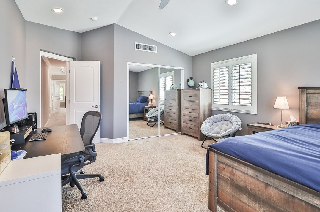 358 Anzio Way, Calabasas CA  91377-4851 exterior