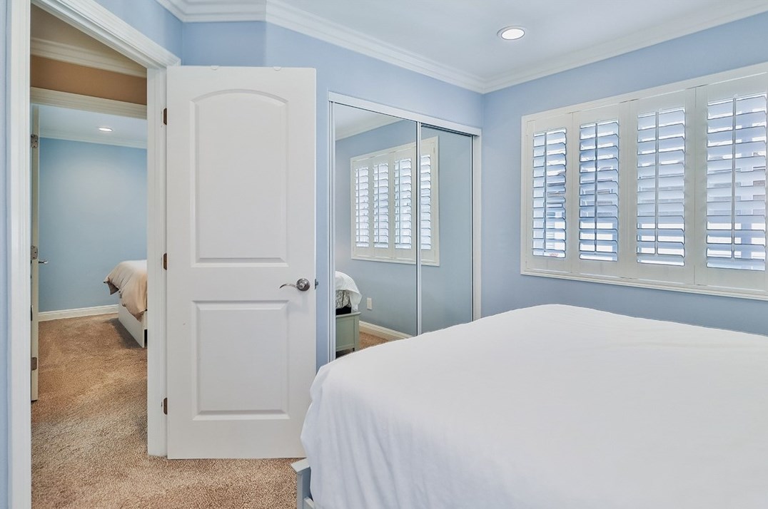 358 Anzio Way, Calabasas CA  91377-4851 exterior