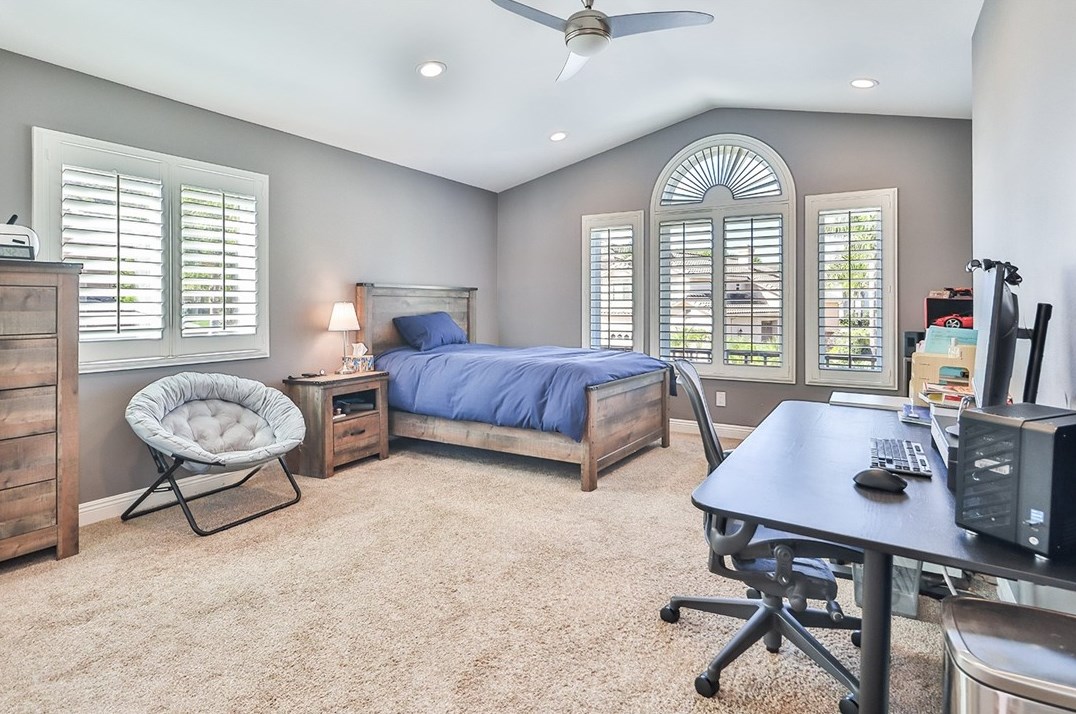 358 Anzio Way, Calabasas CA  91377-4851 exterior