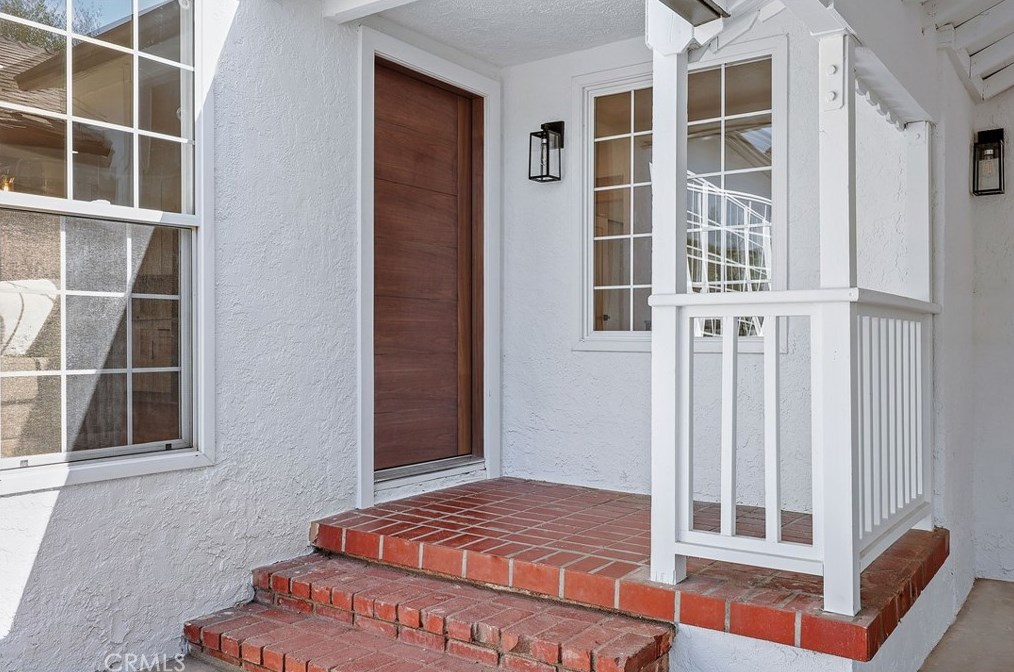 6610 Wynne Ave, Los Angeles CA  91335-5523 exterior