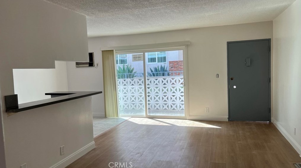1234 Saltair Ave, Los Angeles CA  90025-1302 exterior