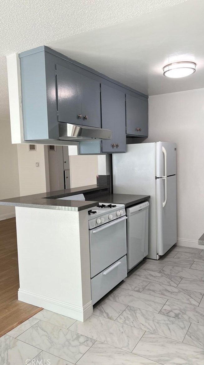 1234 Saltair Ave, Los Angeles CA  90025-1302 exterior