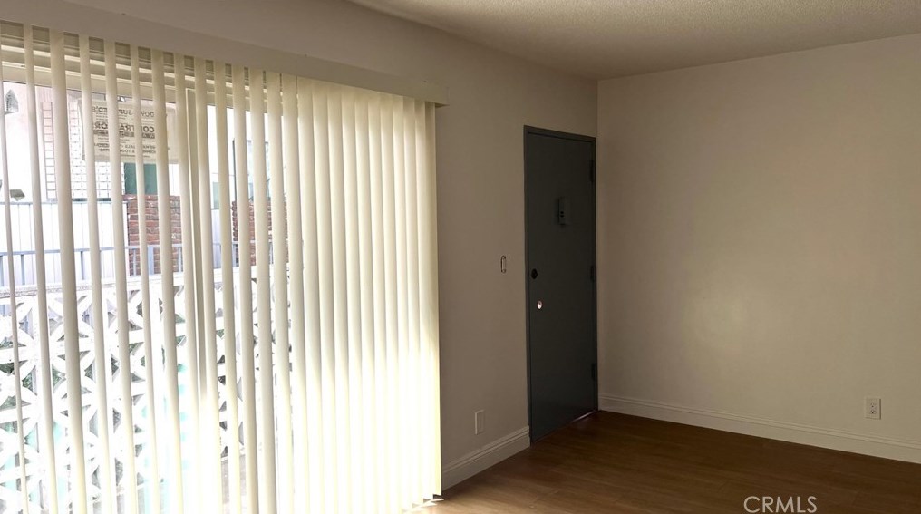 1234 Saltair Ave, Los Angeles CA  90025-1302 exterior