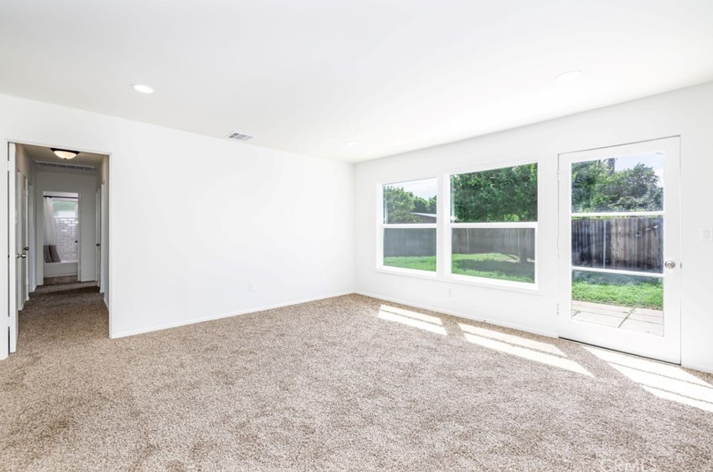 7815 Zelzah Ave, Los Angeles CA  91335-2228 exterior