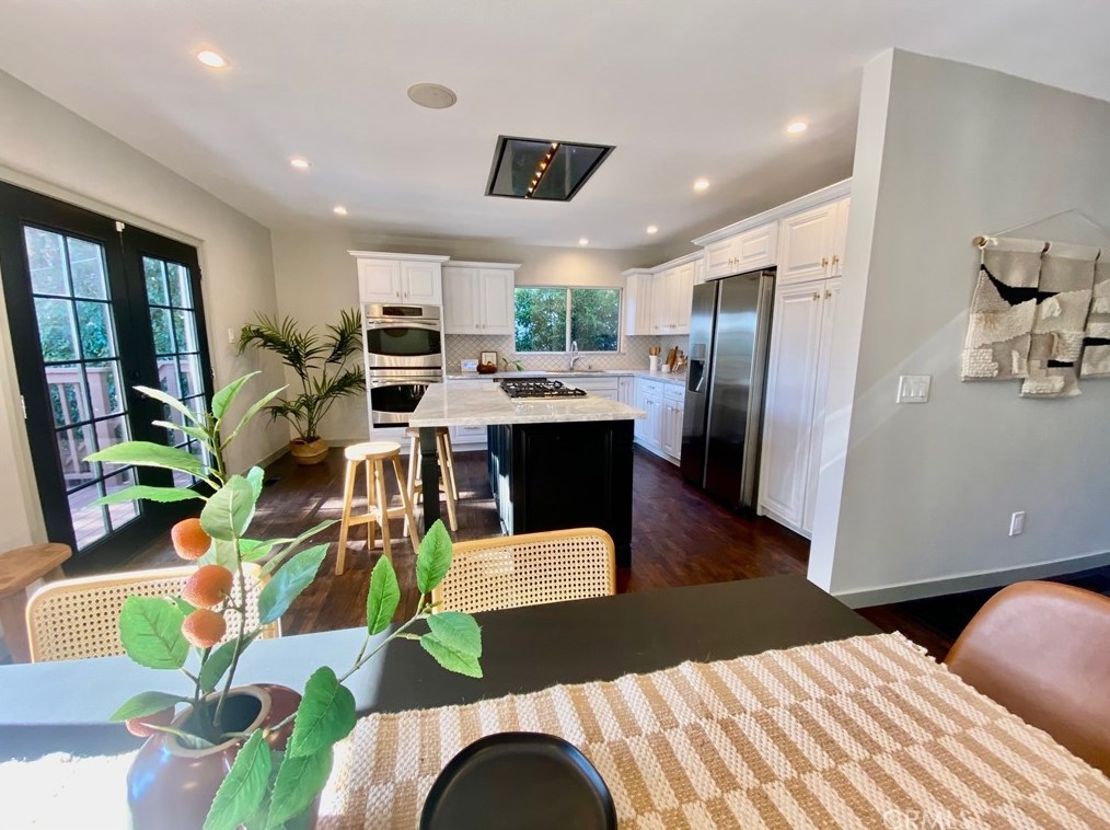 5166 High Crest Ave, Los Angeles CA  90041-1609 exterior