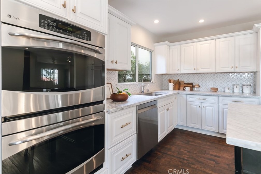 5166 High Crest Ave, Los Angeles CA  90041-1609 exterior