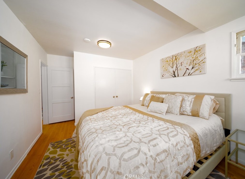 3226 Oakhurst Ave, Los Angeles CA  90034-2826 exterior