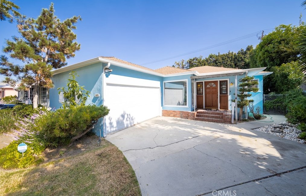 3226 Oakhurst Ave, Los Angeles CA  90034-2826 exterior