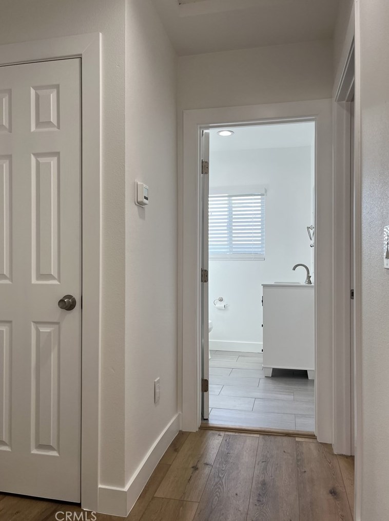 9738 Beachy Ave, Los Angeles CA  91331-5305 exterior