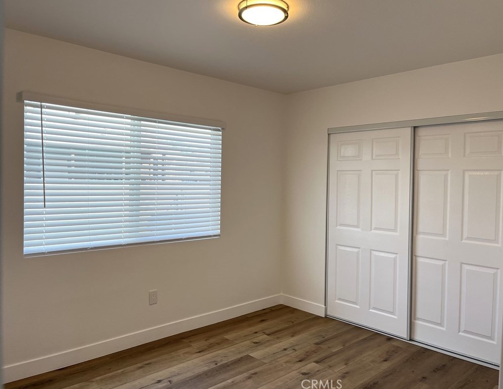 9738 Beachy Ave, Los Angeles CA  91331-5305 exterior