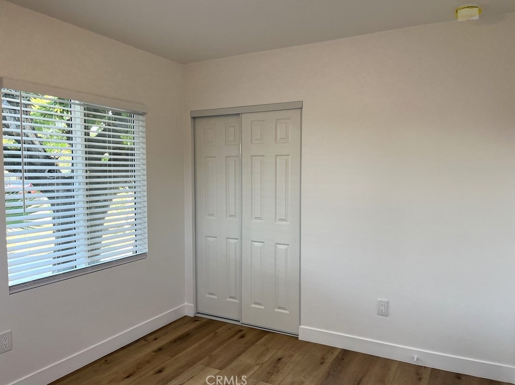 9738 Beachy Ave, Los Angeles CA  91331-5305 exterior