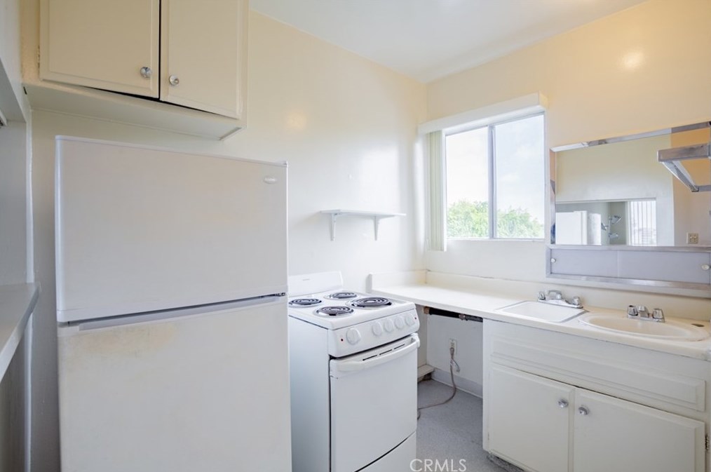 571 Fairview Ave, Los Angeles CA  90033-1647 exterior