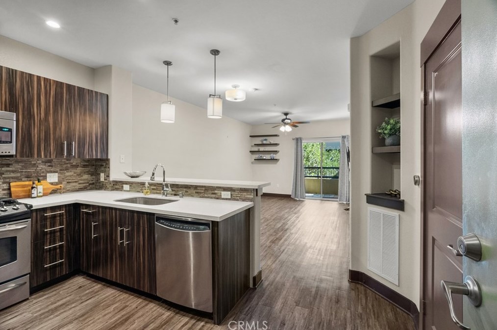 24545 Town Center Dr #5405, Santa Clarita, CA 91355
