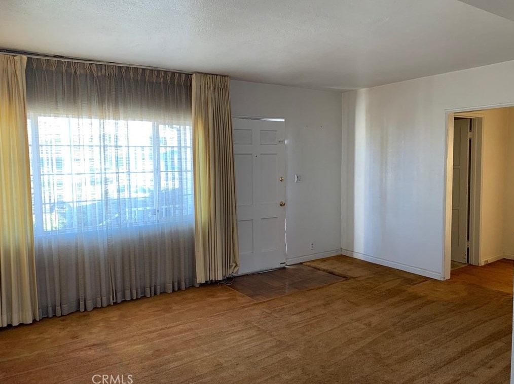 10323 Paloma Ave, Los Angeles CA  90002-3262 exterior