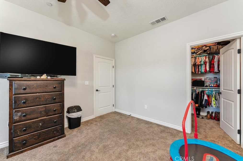 3014 Manzano Rd, Phelan CA  92371-7767 exterior