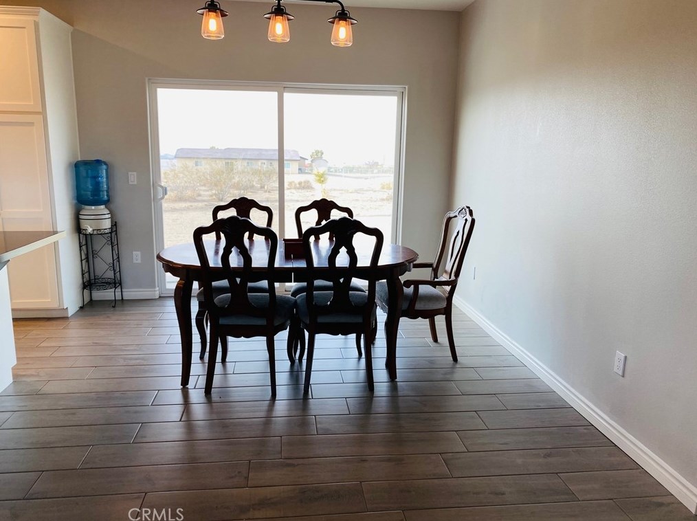 3014 Manzano Rd, Phelan CA  92371-7767 exterior