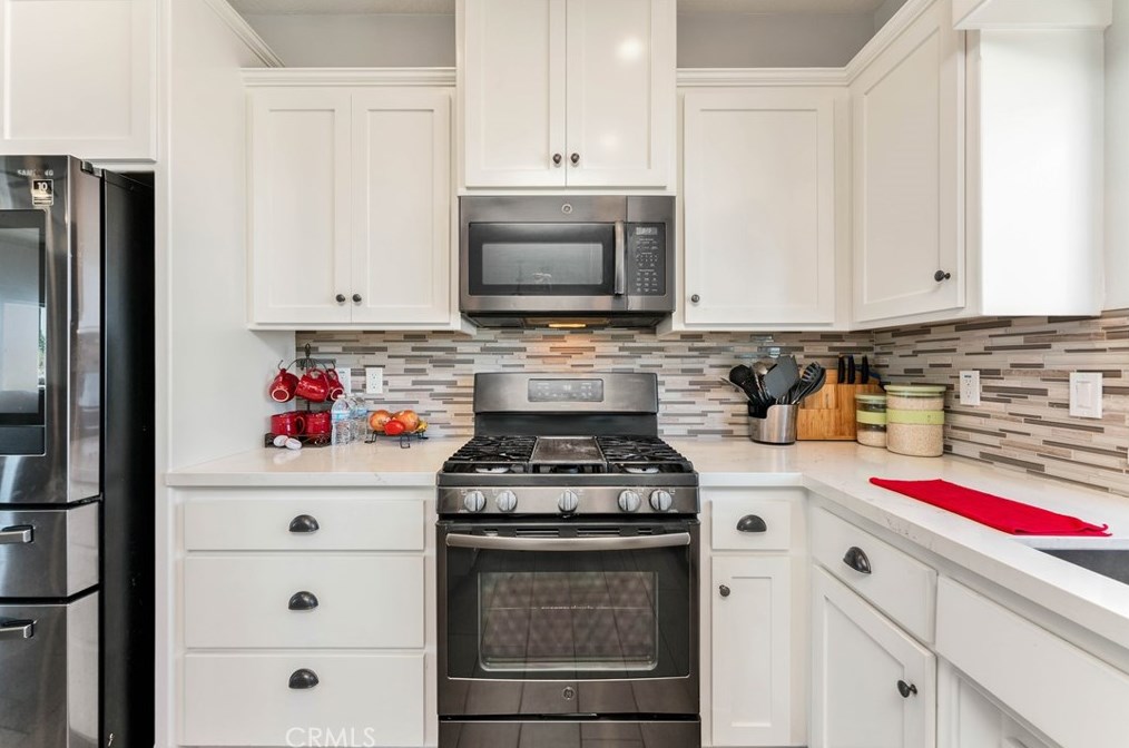 3014 Manzano Rd, Phelan CA  92371-7767 exterior