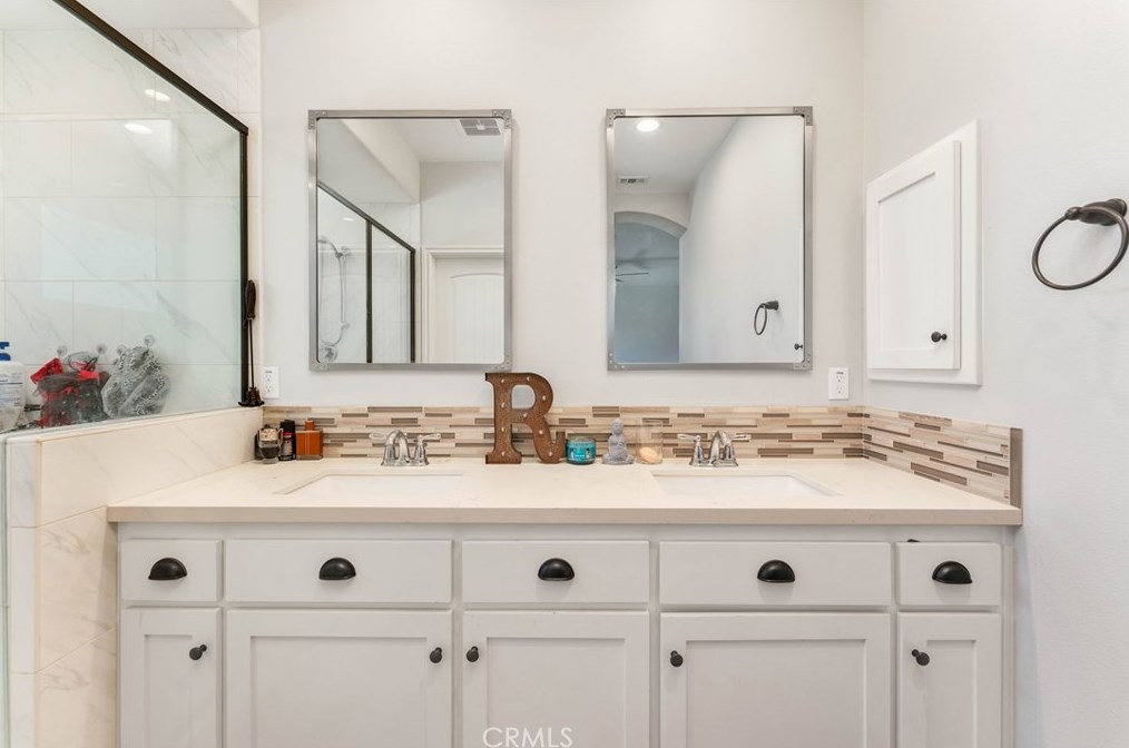 3014 Manzano Rd, Phelan CA  92371-7767 exterior