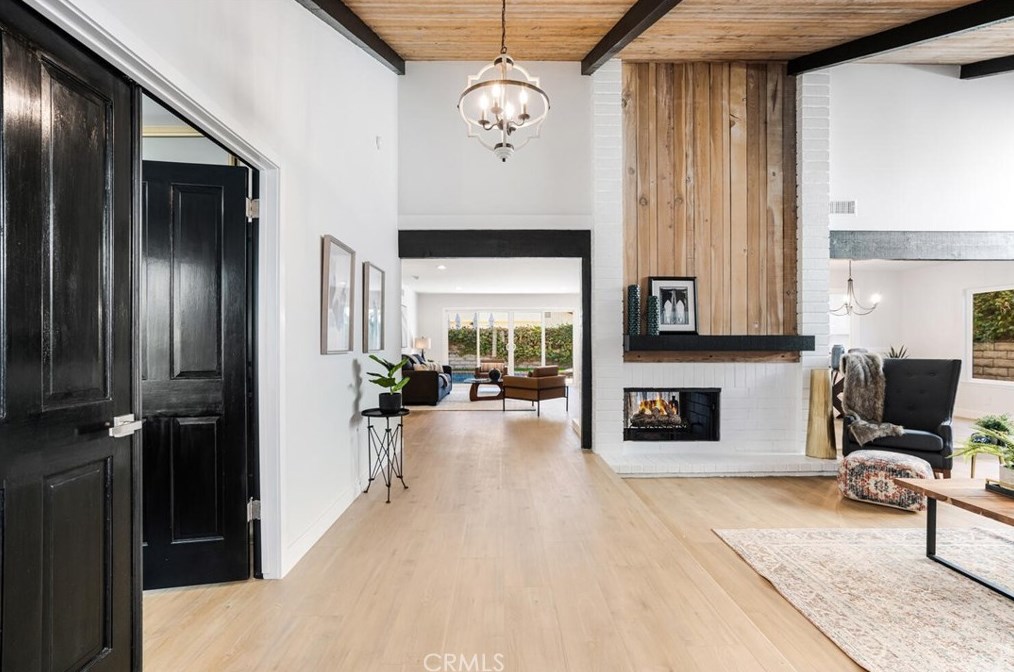 3326 Blue Ridge Ct, Thousand Oaks CA  91362-3521 exterior