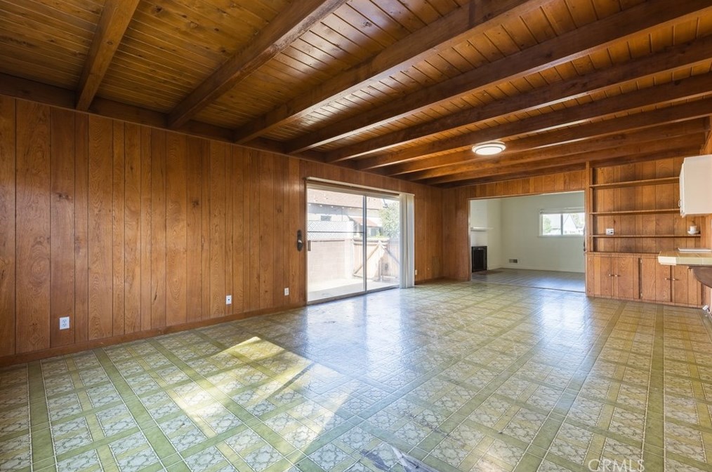 15150 Hiawatha St, San Fernando CA  91345-2515 exterior