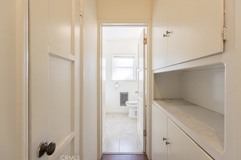 15150 Hiawatha St, San Fernando CA  91345-2515 exterior