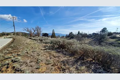 25041 Jacaranda Drive, Tehachapi, CA 93561 - Photo 3