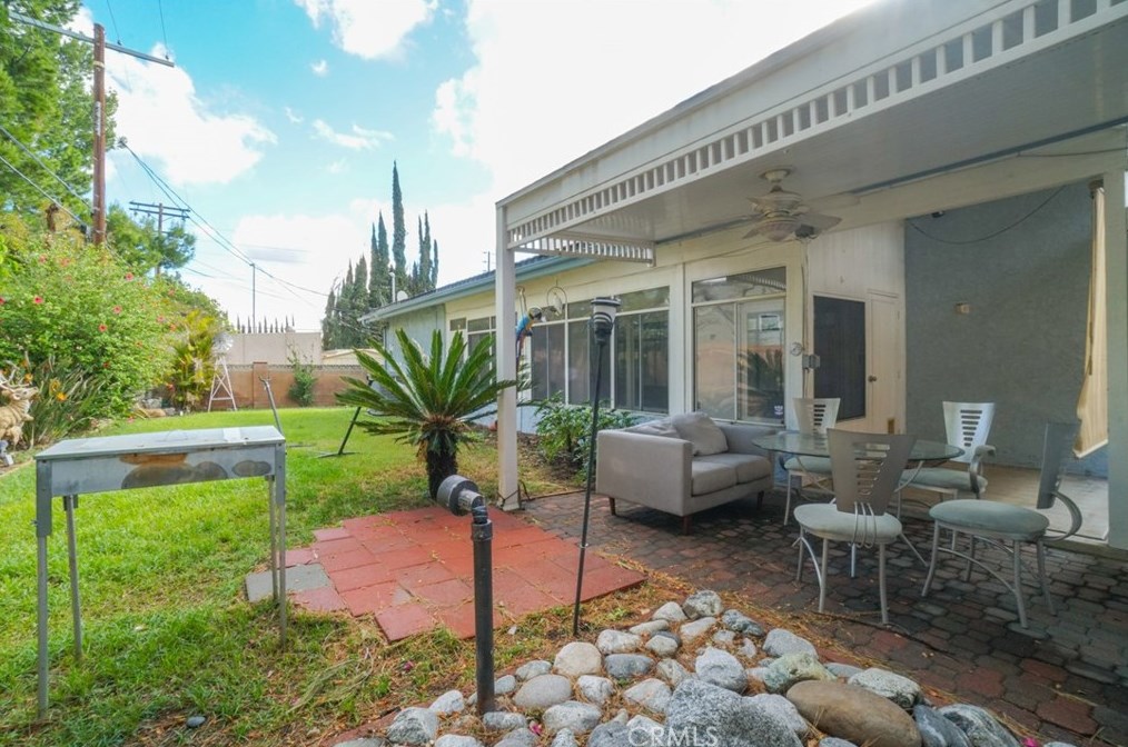 20507 Mayall St, Chatsworth CA  91311-3150 exterior