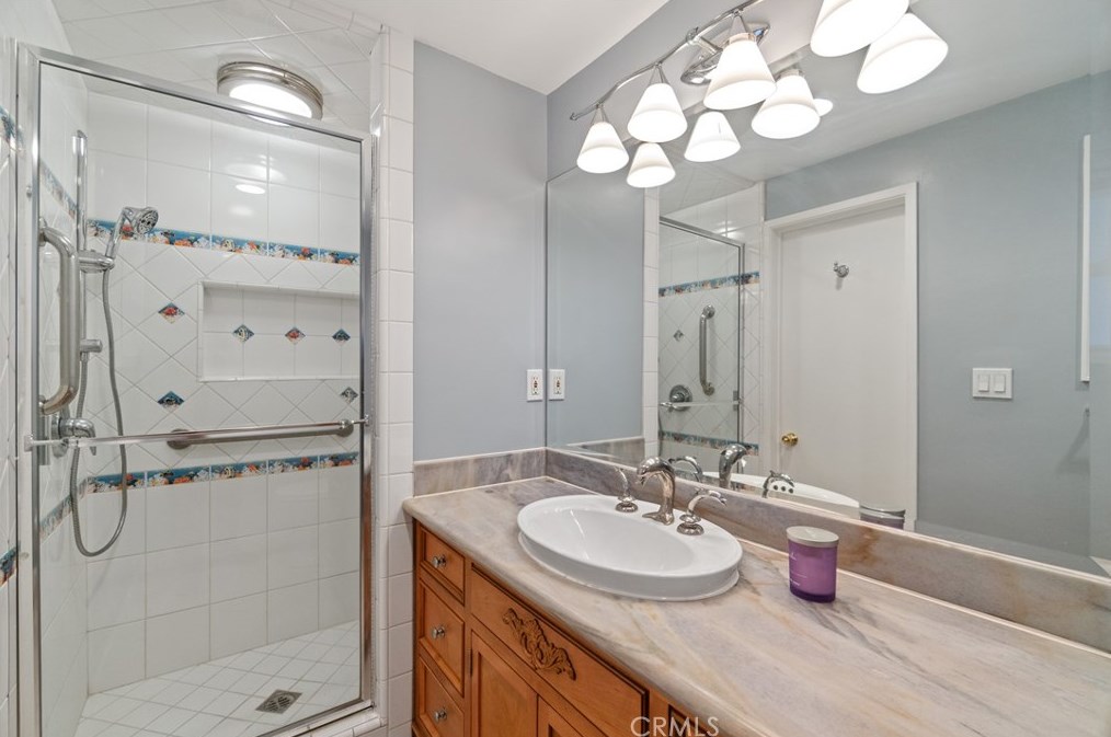 20507 Mayall St, Chatsworth CA  91311-3150 exterior