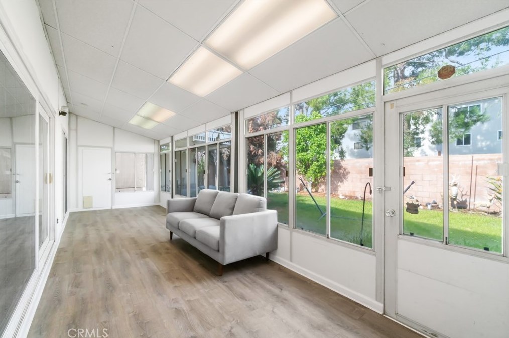 20507 Mayall St, Chatsworth CA  91311-3150 exterior