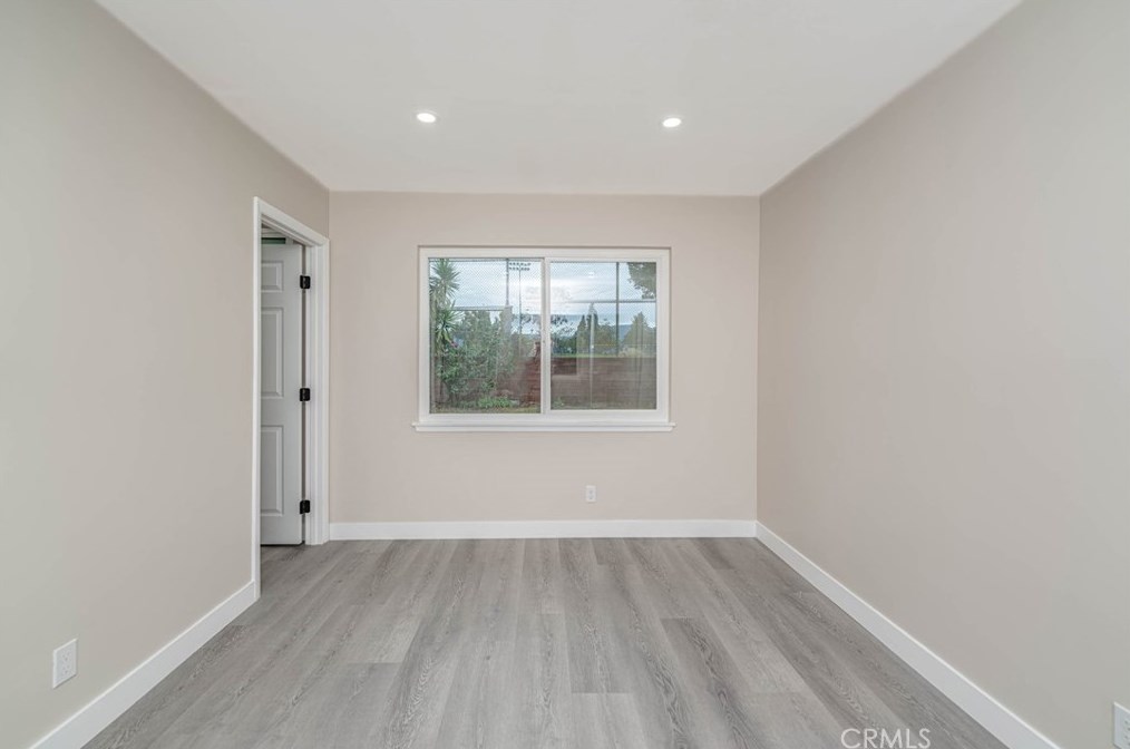 12501 Pinney St, Los Angeles CA  91331-1377 exterior