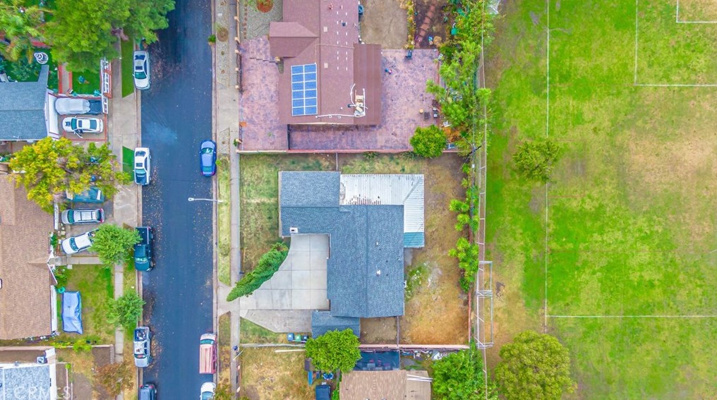 12501 Pinney St, Los Angeles CA  91331-1377 exterior