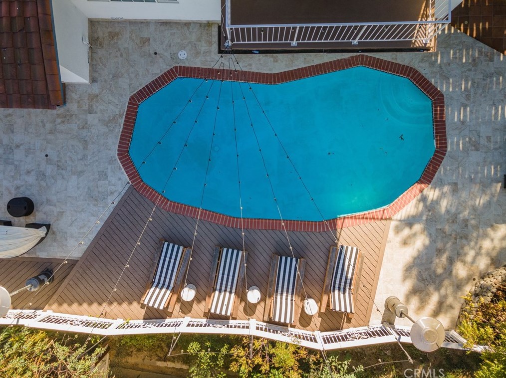 4501 Grimes Pl, Van Nuys CA  91316-4366 exterior