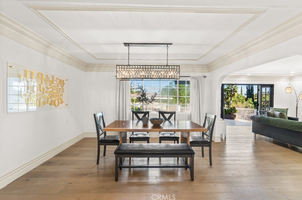 4501 Grimes Pl, Van Nuys CA  91316-4366 exterior