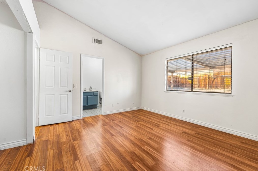 38111 Meadow Wood St, Palmdale CA  93552-3011 exterior