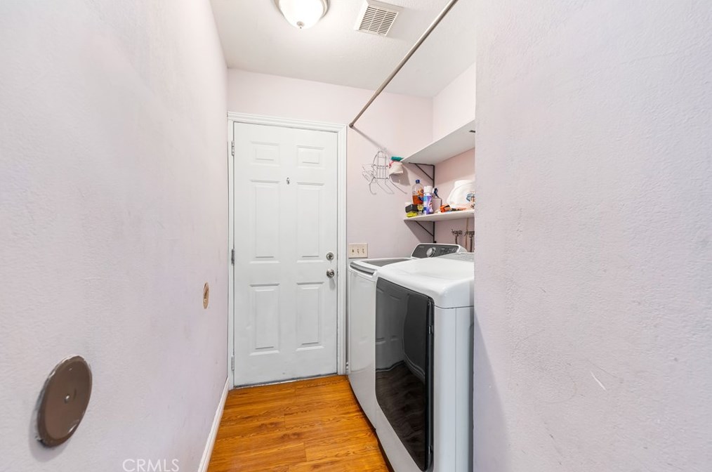 38111 Meadow Wood St, Palmdale CA  93552-3011 exterior