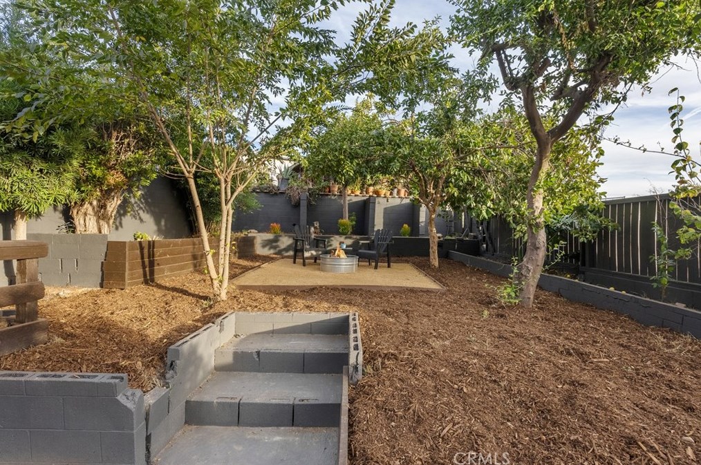 1330 Luella Dr, Los Angeles CA  90063-3207 exterior