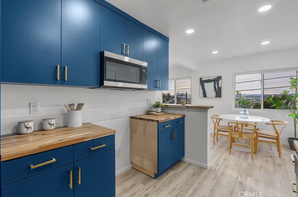 1330 Luella Dr, Los Angeles CA  90063-3207 exterior