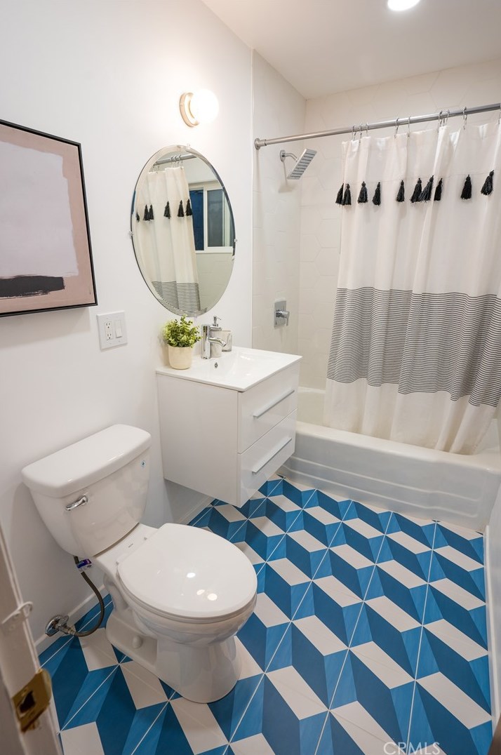 1330 Luella Dr, Los Angeles CA  90063-3207 exterior