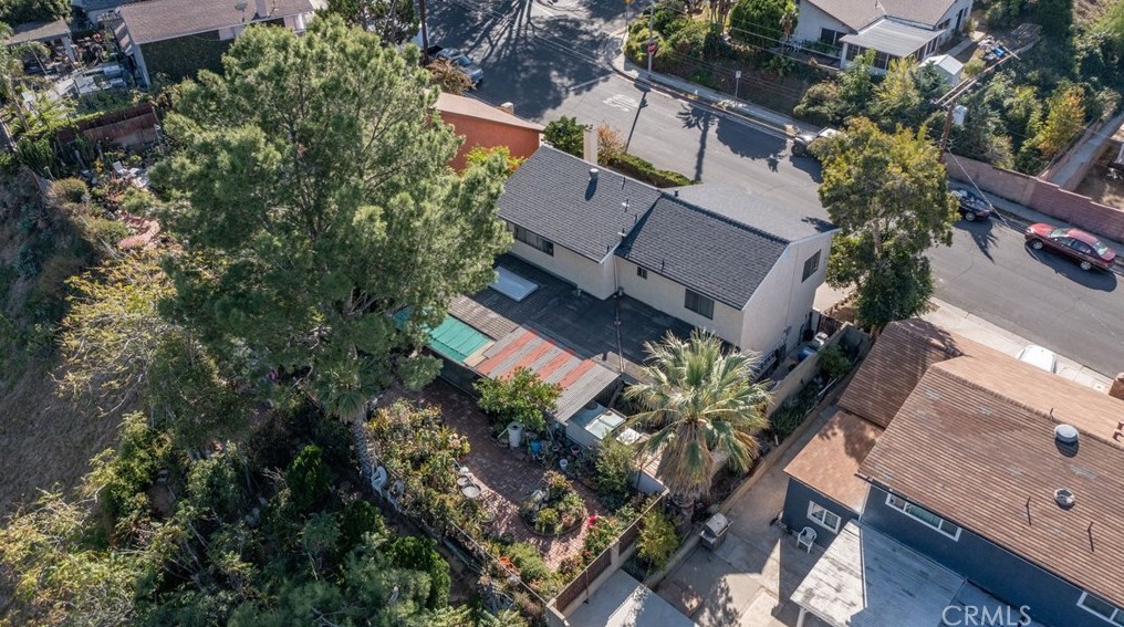 10808 De Haven Ave, Los Angeles CA  91331-2009 exterior