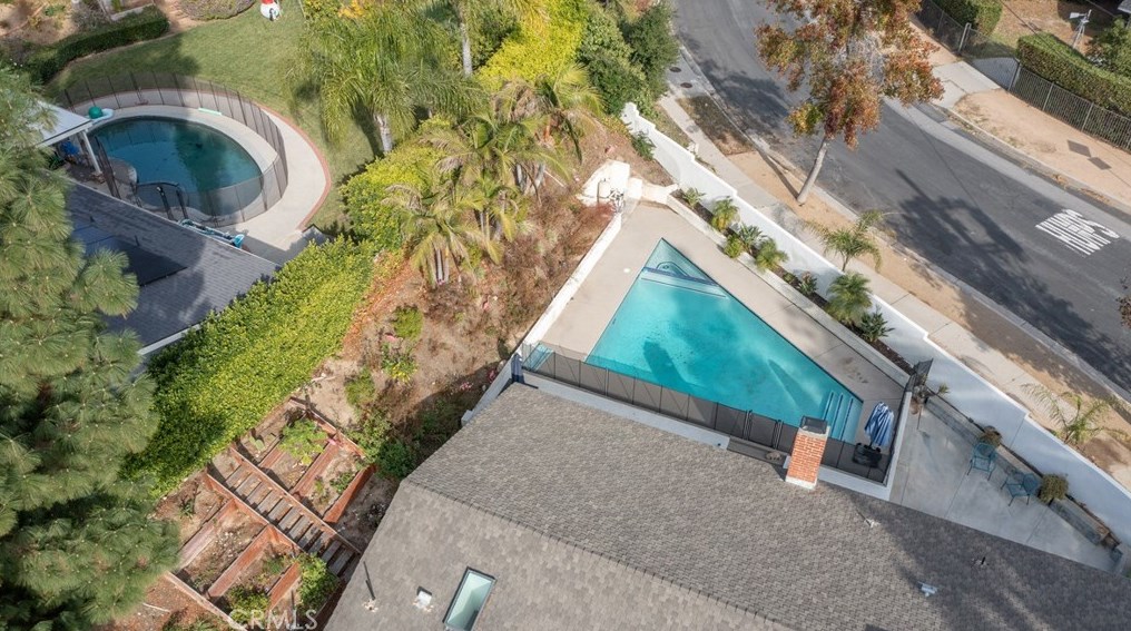 17401 Flanders St, San Fernando CA  91344-2211 exterior