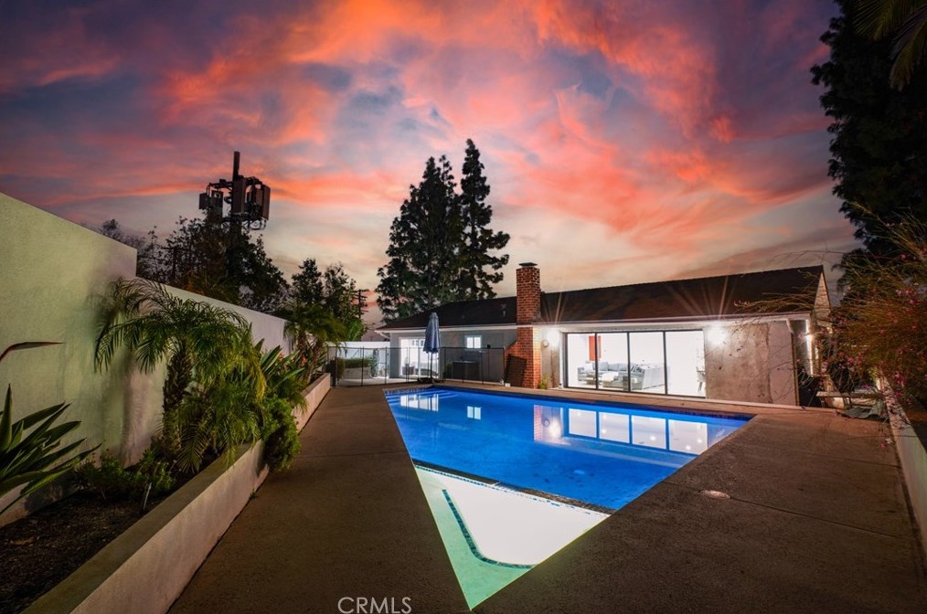 17401 Flanders St, San Fernando CA  91344-2211 exterior