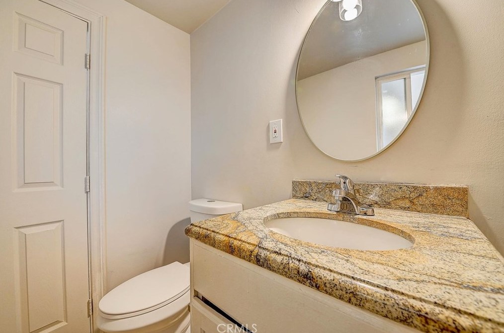 7823 Melvin Ave, Los Angeles CA  91335-1600 exterior