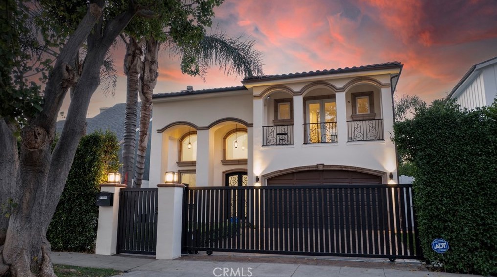 4719 Tobias Ave, Van Nuys CA  91403-2826 exterior