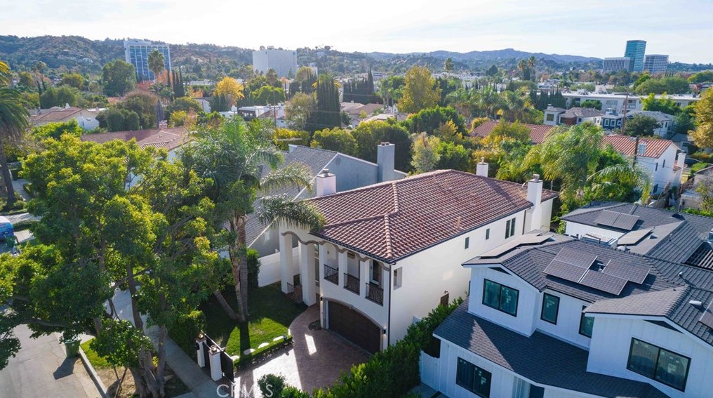 4719 Tobias Ave, Van Nuys CA  91403-2826 exterior