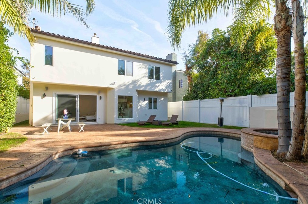 4719 Tobias Ave, Van Nuys CA  91403-2826 exterior