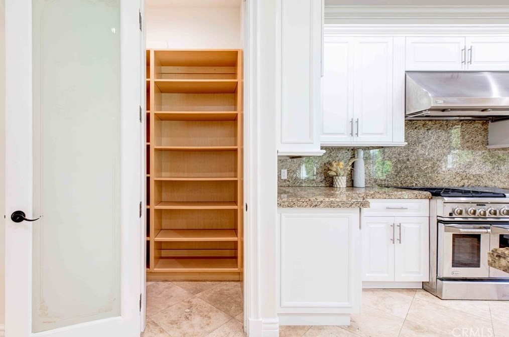 4719 Tobias Ave, Van Nuys CA  91403-2826 exterior