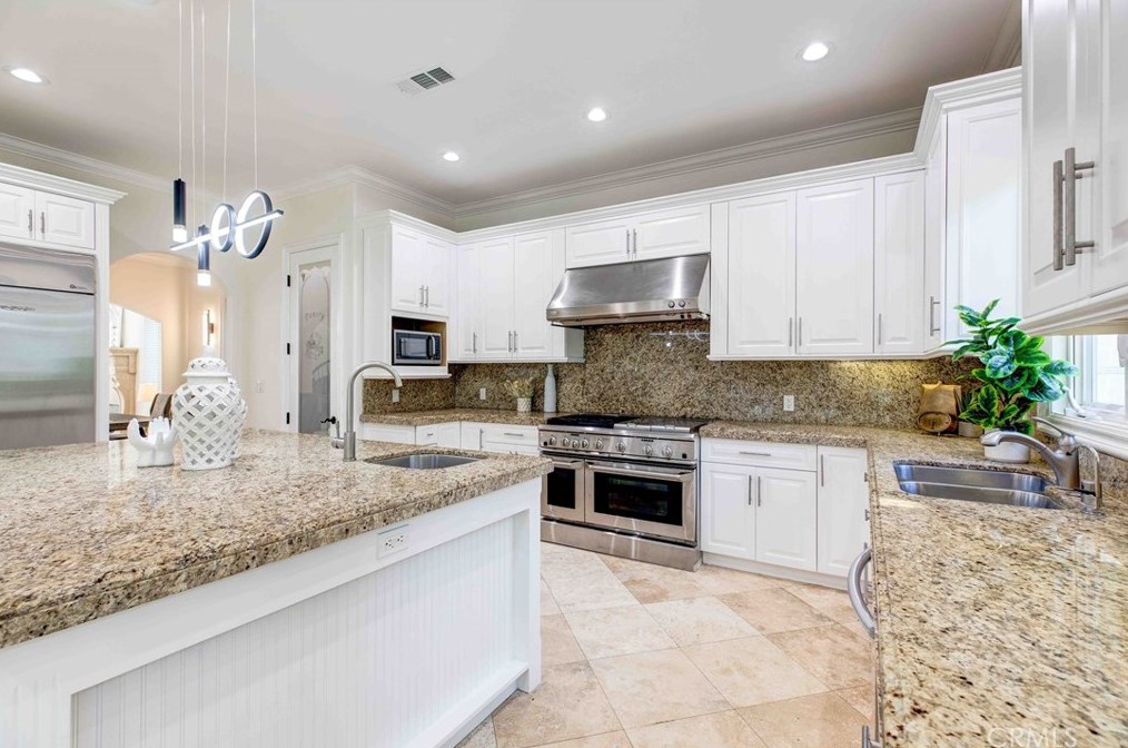 4719 Tobias Ave, Van Nuys CA  91403-2826 exterior